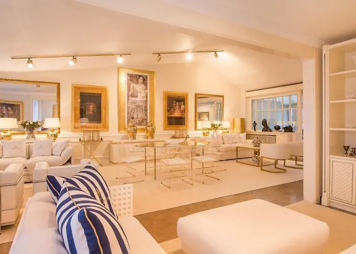 Penthouse Mey's Place *