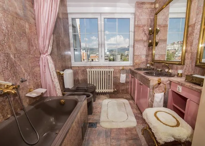 Penthouse Mey's Place سراييفو