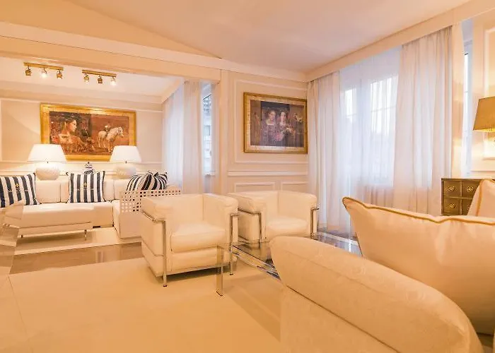 Penthouse Mey's Place *