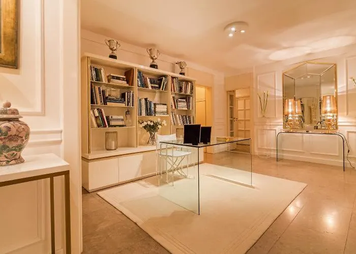 Penthouse Mey's Place